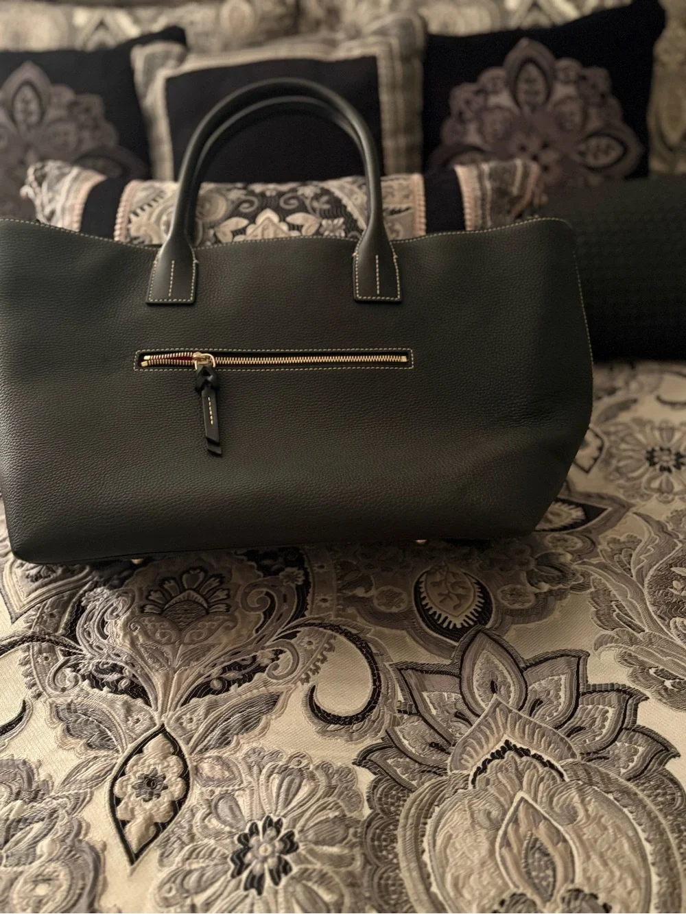 Dooney & Bourke Black Pebble Grain Tote with Gold Logo Plaque - Picture 5 of 8